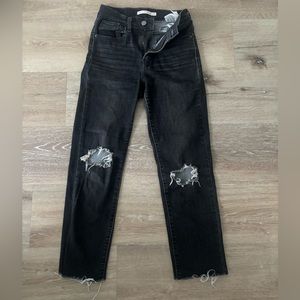 LEVI’S 724 Black Light Washed Jeans (High Rise)